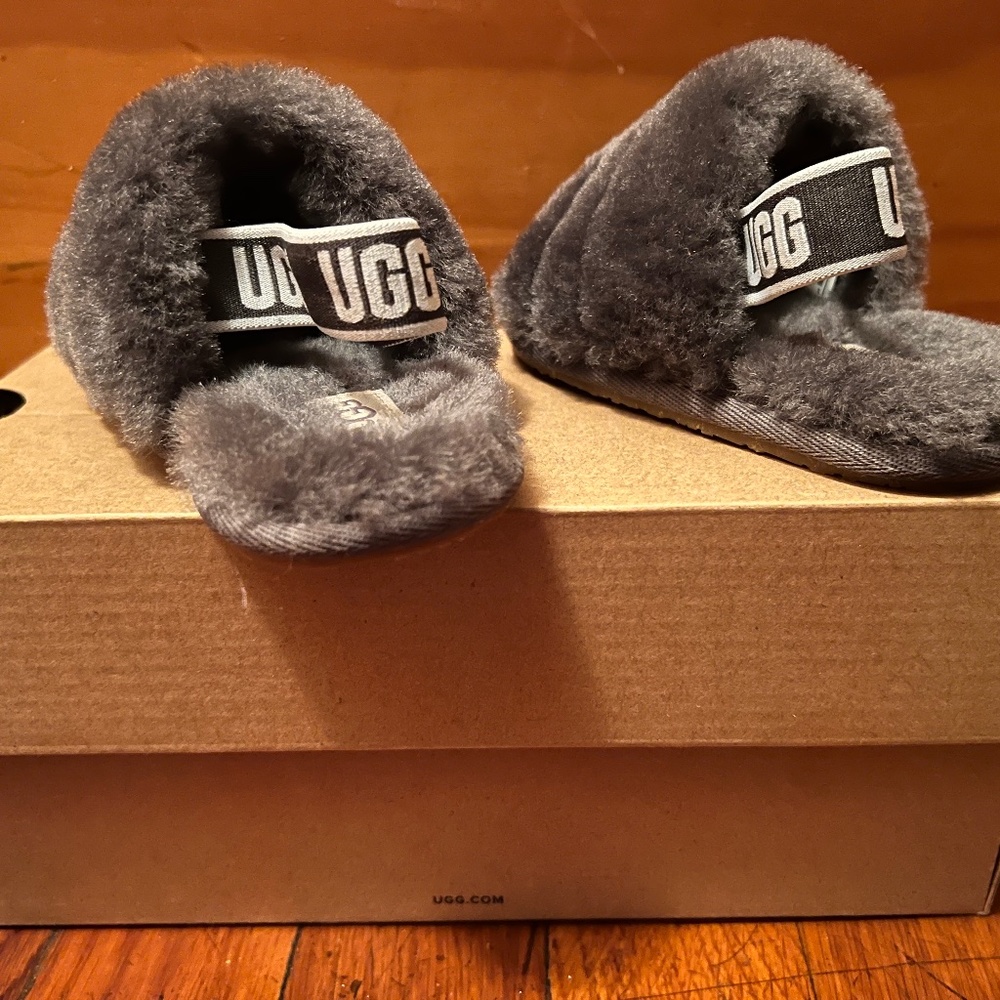 Ugg toddler slippers